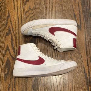 Nike Blazer Mid ‘77 Vintage Shoes - White / Team Red